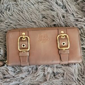 Authentic Coach Zoe leather Zipper Wallet